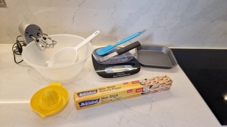 Lemon Half and Half Square Bars by Help Me Bake 2 (Medium).jpg Lemon Half and Half Square Bars by Help Me Bake 2 (Medium).jpg