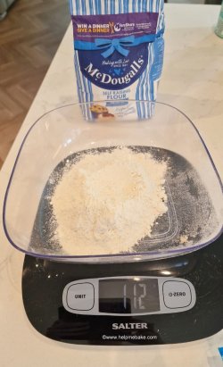 Madeira Golden Wholemeal Half and Half Cake 10 (Medium).jpg Madeira Golden Wholemeal Half and Half Cake 10 (Medium).jpg