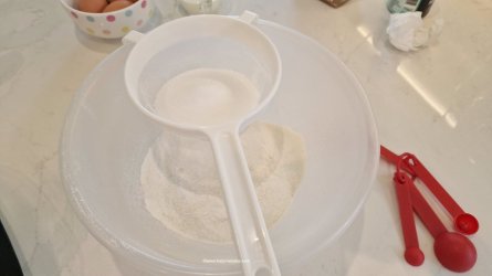 Madeira Golden Wholemeal Half and Half Cake 14 (Medium).jpg Madeira Golden Wholemeal Half and Half Cake 14 (Medium).jpg