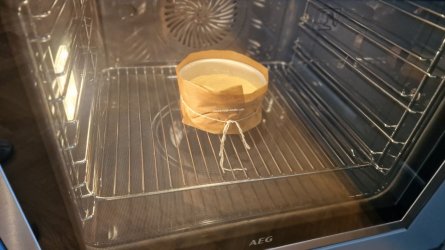 Madeira Golden Wholemeal Half and Half Cake 26 (Medium).jpg Madeira Golden Wholemeal Half and Half Cake 26 (Medium).jpg