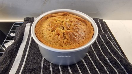 Madeira Golden Wholemeal Half and Half Cake 33 (Medium).jpg Madeira Golden Wholemeal Half and Half Cake 33 (Medium).jpg