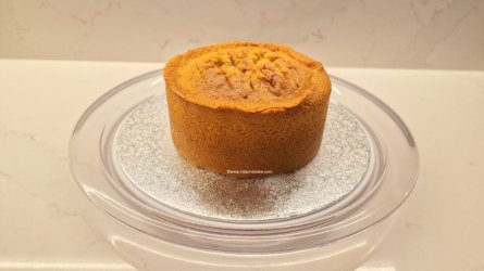 Madeira Golden Wholemeal Half and Half Cake 44 (Medium).jpg Madeira Golden Wholemeal Half and Half Cake 44 (Medium).jpg