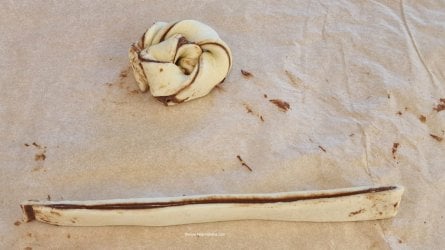 Nutella Easter Egg Pastries by Help Me Bake 30a(Medium).jpg Nutella Easter Egg Pastries by Help Me Bake 30a(Medium).jpg