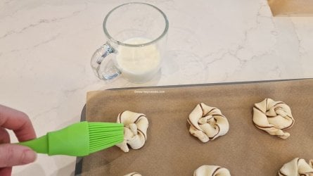 Nutella Easter Egg Pastries by Help Me Bake 33 (Medium).jpg Nutella Easter Egg Pastries by Help Me Bake 33 (Medium).jpg