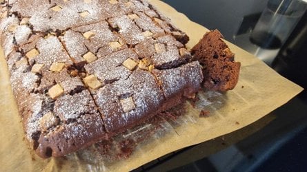 Choc Chip Half and Half Wholemeal Brownie by Help Me Bake 41 (Medium).jpg Choc Chip Half and Half Wholemeal Brownie by Help Me Bake 41 (Medium).jpg