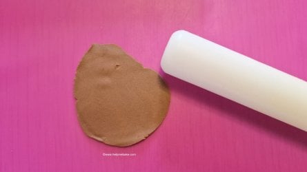 Easy Sunflower Toppers by Help Me Bake (12) (Medium).jpg Easy Sunflower Toppers by Help Me Bake (12) (Medium).jpg