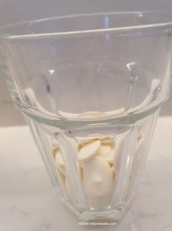 How to make Cakesicles by Help Me Bake (1) (Medium).jpg How to make Cakesicles by Help Me Bake (1) (Medium).jpg