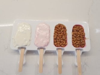 How to make cakesicles by Help Me Bake (11) (Medium).jpg How to make cakesicles by Help Me Bake (11) (Medium).jpg