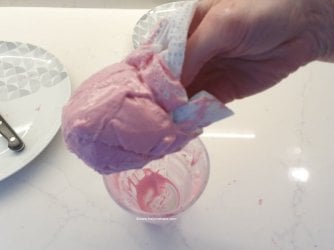 Cakesicles - How to clean up candy melts by Help Me Bake (7) (Medium).jpg