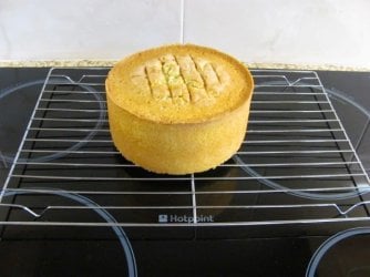 Victoria sponge  (26).JPG