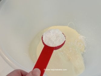 Banoffee Pie Tutorial by Help Me Bake 24.JPG Banoffee Pie Tutorial by Help Me Bake 24.JPG