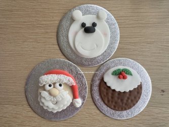 Christmas Cupcake Toppers.JPG Christmas Cupcake Toppers.JPG