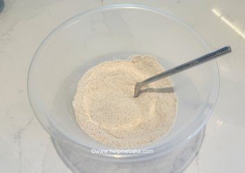 Banana Wholemeal Cupcakes by Help Me Bake (6) (Medium).JPG Banana Wholemeal Cupcakes by Help Me Bake (6) (Medium).JPG