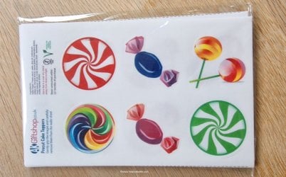 AK Giftshop Pre cut cupcake toppers review by Help Me Bake (Medium).jpg AK Giftshop Pre cut cupcake toppers review by Help Me Bake (Medium).jpg