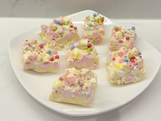 1 Easter Marshmallow Bark by Help Me Bake (Medium) (Medium).JPG