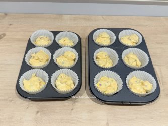 12 Funfetti cupcakes by Help Me Bake.JPG 12 Funfetti cupcakes by Help Me Bake.JPG