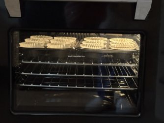 13A Funfetti cupcakes by Help Me Bake.JPG 13A Funfetti cupcakes by Help Me Bake.JPG