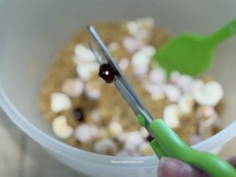 13 Traditional Irish Fifteens by Help Me Bake.JPG 13 Traditional Irish Fifteens by Help Me Bake.JPG