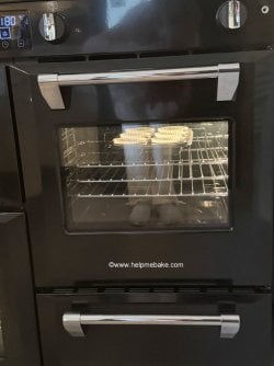 3 Marshmallow Cupcakes by Help Me Bake (15B).JPG 3 Marshmallow Cupcakes by Help Me Bake (15B).JPG