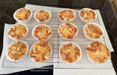 3 Marshmallow Cupcakes by Help Me Bake (16).JPG 3 Marshmallow Cupcakes by Help Me Bake (16).JPG