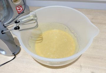 Mini Egg Blondies (8).JPG Mini Egg Blondies (8).JPG