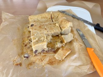 Mini Egg Blondies (27).JPG Mini Egg Blondies (27).JPG