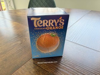 Terrys Choc Orange Golf Gift by Help Me Bake(3).JPG Terrys Choc Orange Golf Gift by Help Me Bake(3).JPG