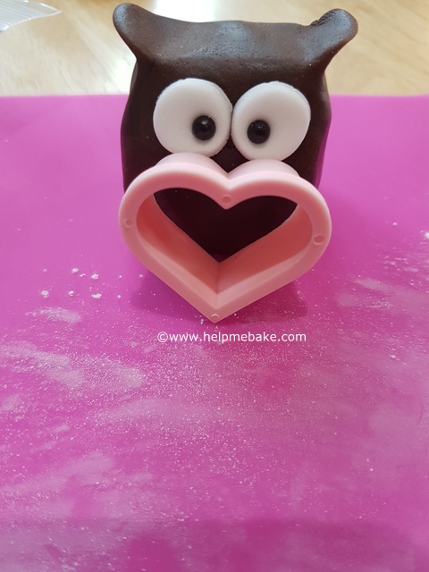14-Valentines-Owl-Tutorial-Help-Me-Bake.jpg