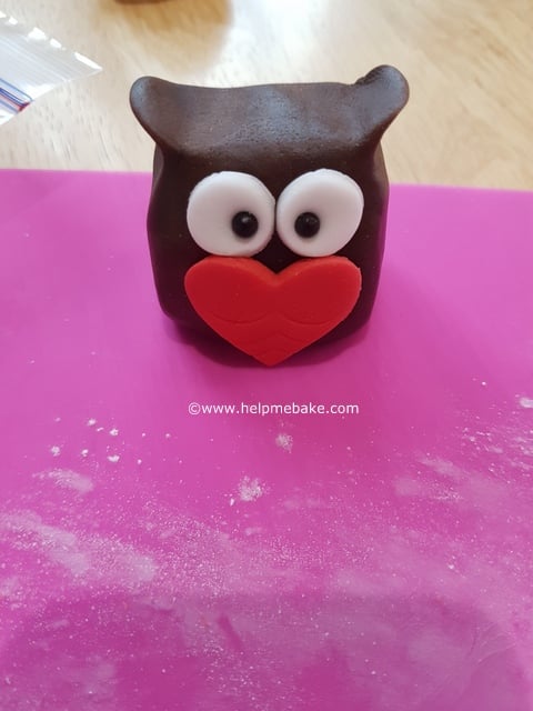 19-Valentines-Owl-Tutorial-Help-Me-Bake-7.jpg