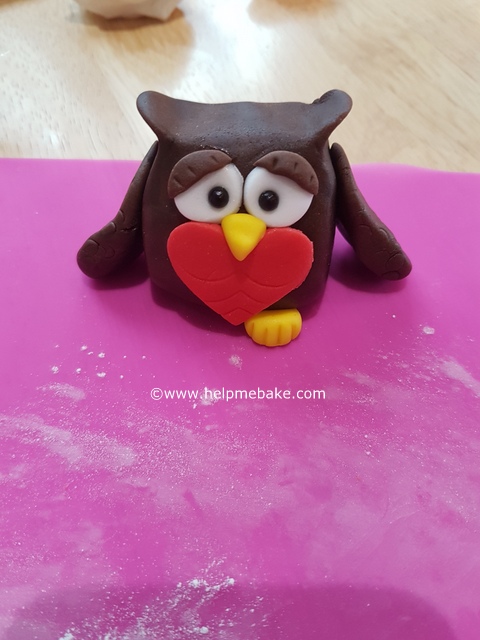 38-Valentines-Owl-Tutorial-Help-Me-Bake-27.jpg