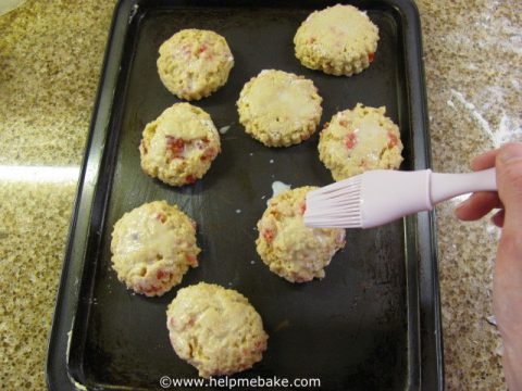 Cherry-Scones-Tutorial-Help-Me-Bake-17-e1489434962352-480x360.jpg