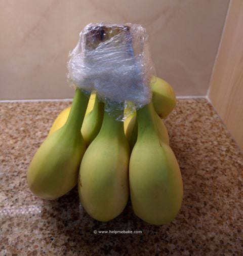 Help-Me-Bake-How-to-make-bananas-stay-fresher-for-longer.-480x506.jpg