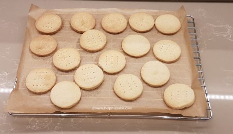 16-Shortbread-Tutorial-by-Help-Me-Bake-480x278.jpg