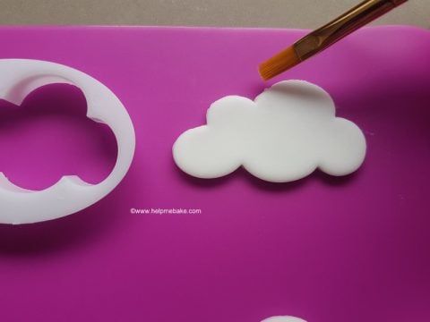 FMM-Fluffy-Cloud-Cutters-Review-by-Help-Me-Bake-10-480x360.jpg