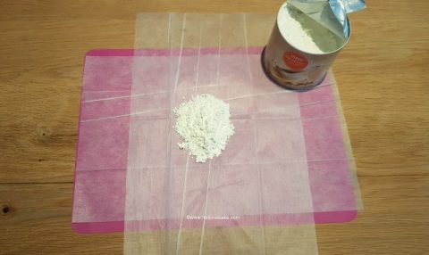 5-DIY-cornflour-Puch-by-Help-Me-Bake-8-Copy-001-480x286.jpg