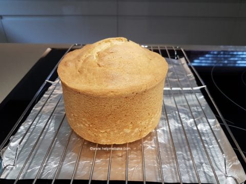 Mrs round cake