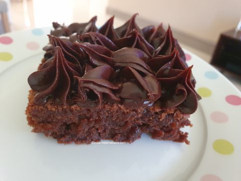 25-3-ingredient-choc-cake-by-help-me-bake-480x360.jpg